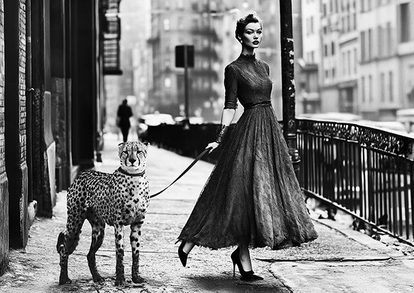 3AP7501 - HAUTE PHOTO COLLECTION - Walking the pet in London, 1950