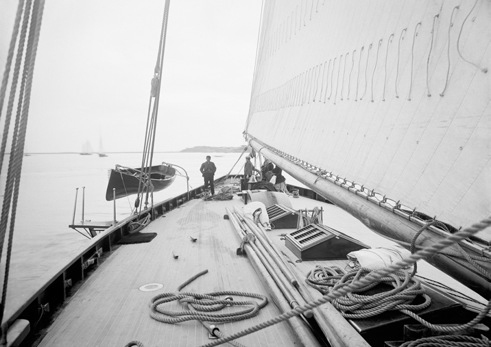 3AP7738 - ANONYMOUS - Deck of Mayflower, 1886