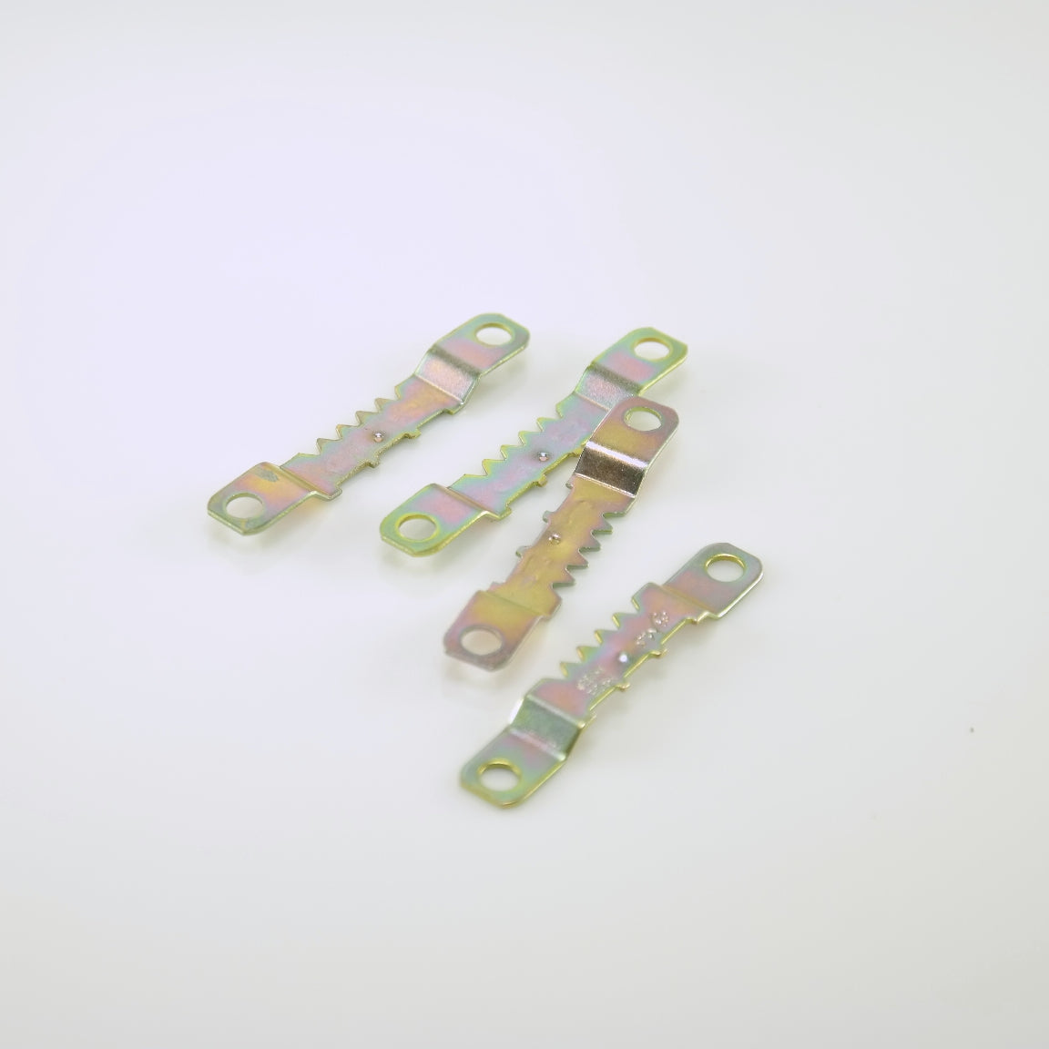 Sawtooth Hanger Regular