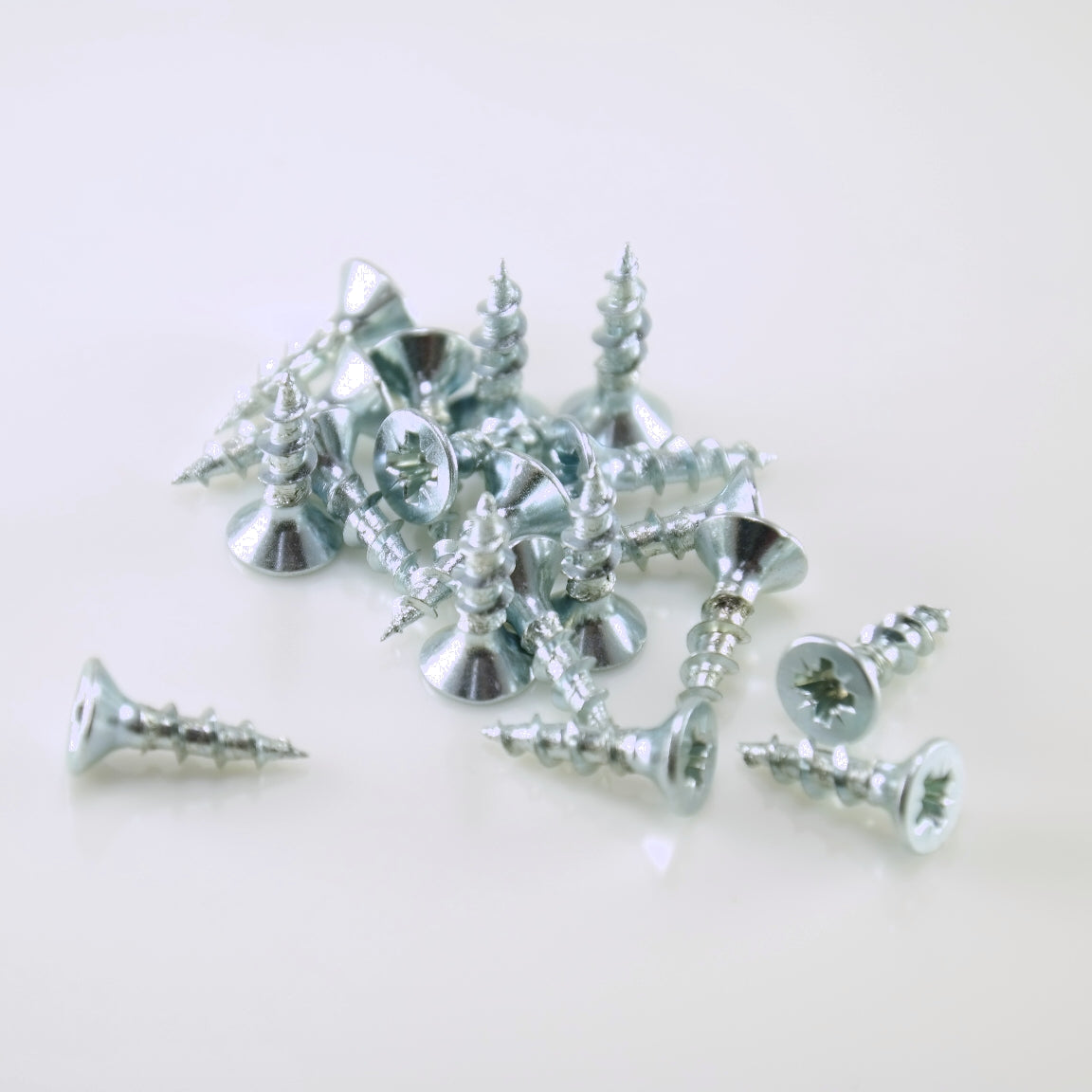 Screws 4,0 x 16mm