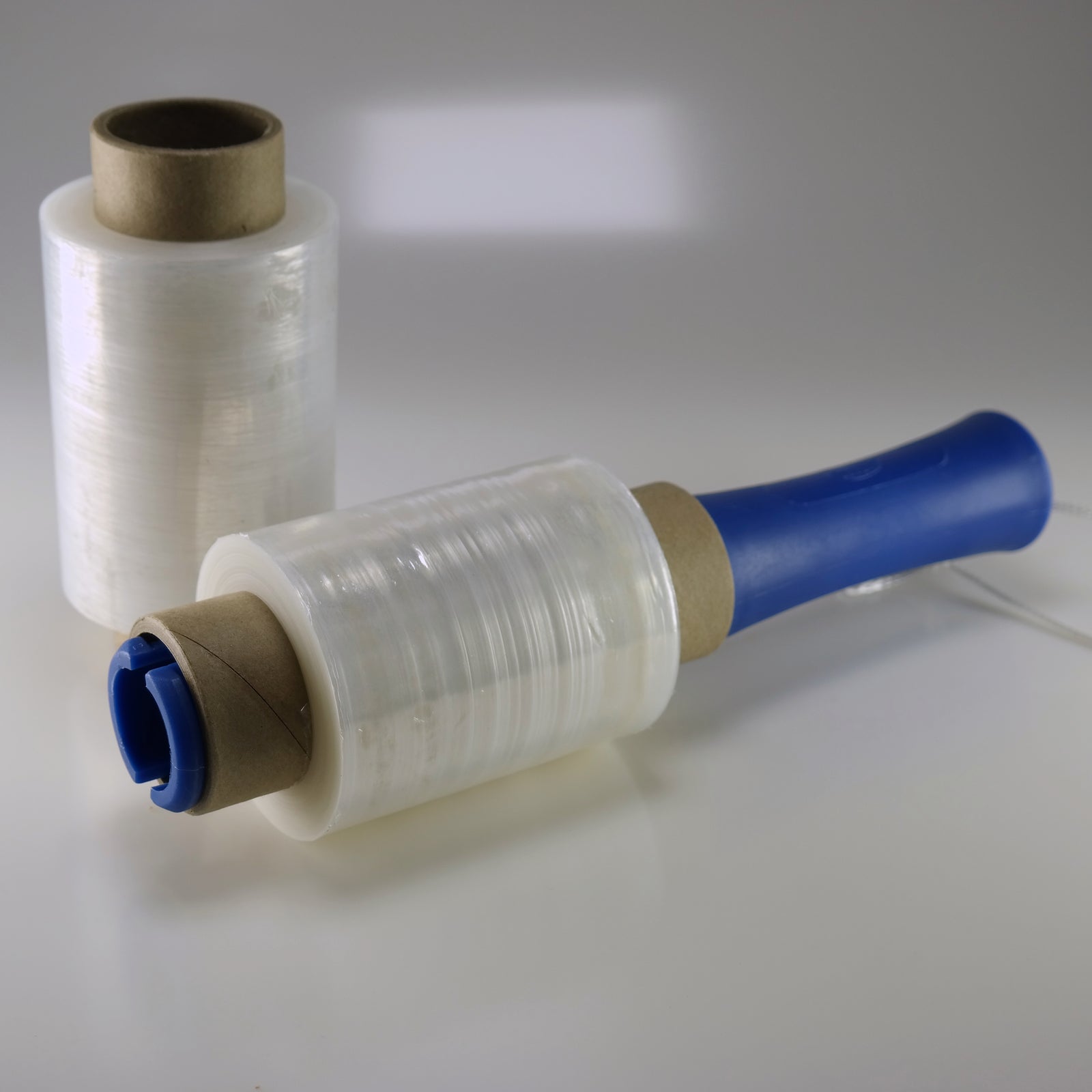 Handy Wrap Handle & 1 Roll